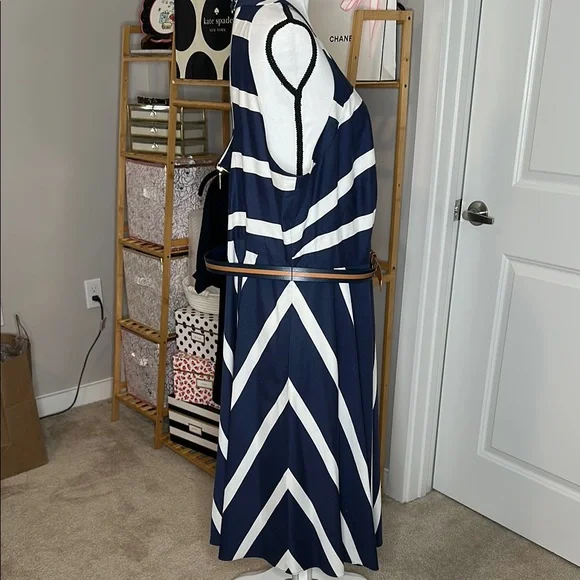 Eliza J Blue and White Sleeveless Cotton Sundress - Picture 5 of 12